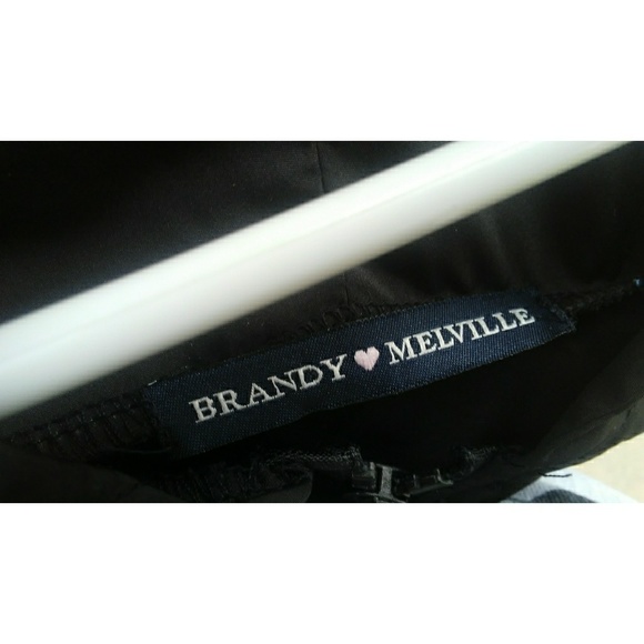 Brandy ❤ Melville Scar Windbreaker - Picture 2 of 3